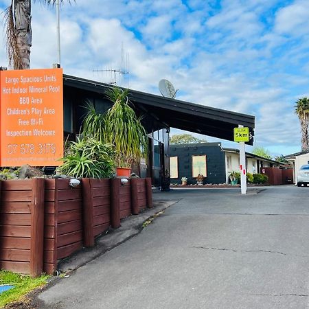 18Th Avenue Thermal Motel Tauranga Luaran gambar