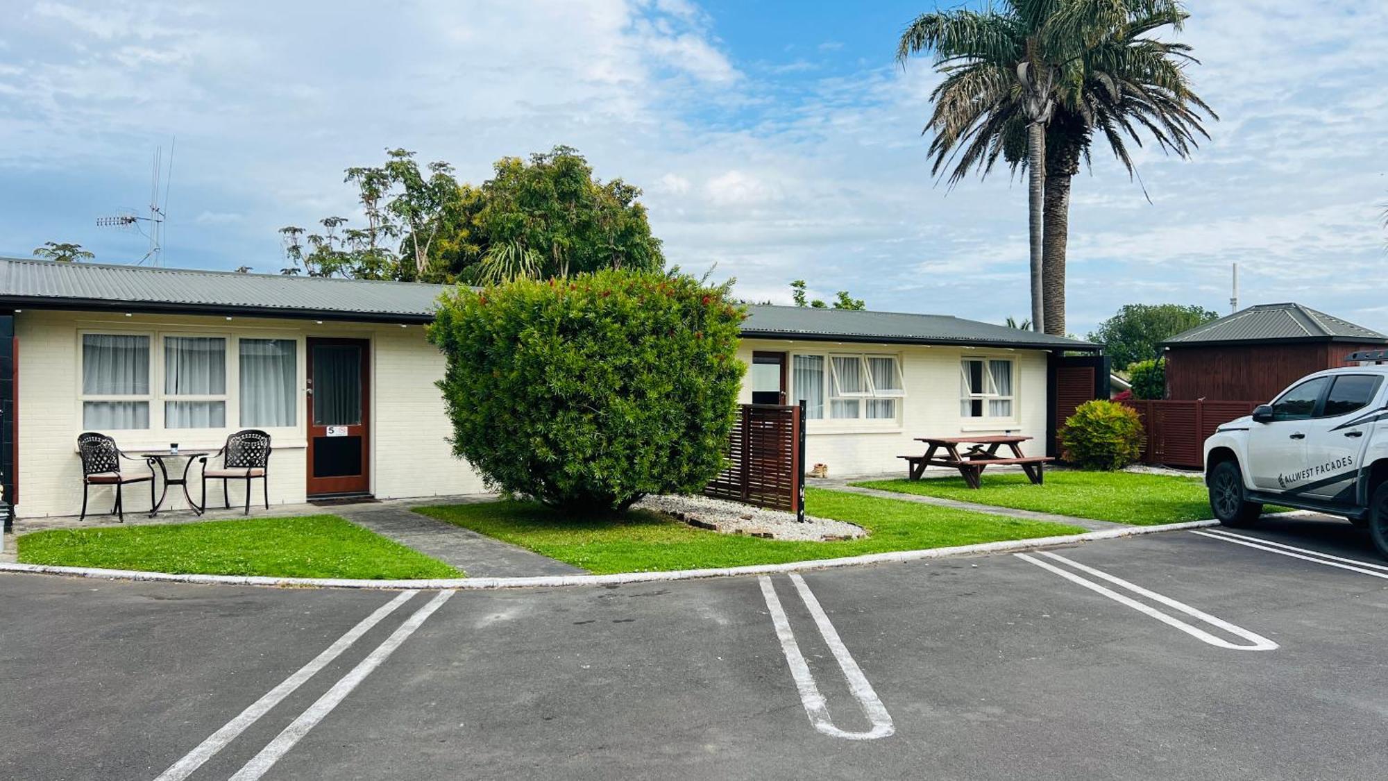 18Th Avenue Thermal Motel Tauranga Luaran gambar