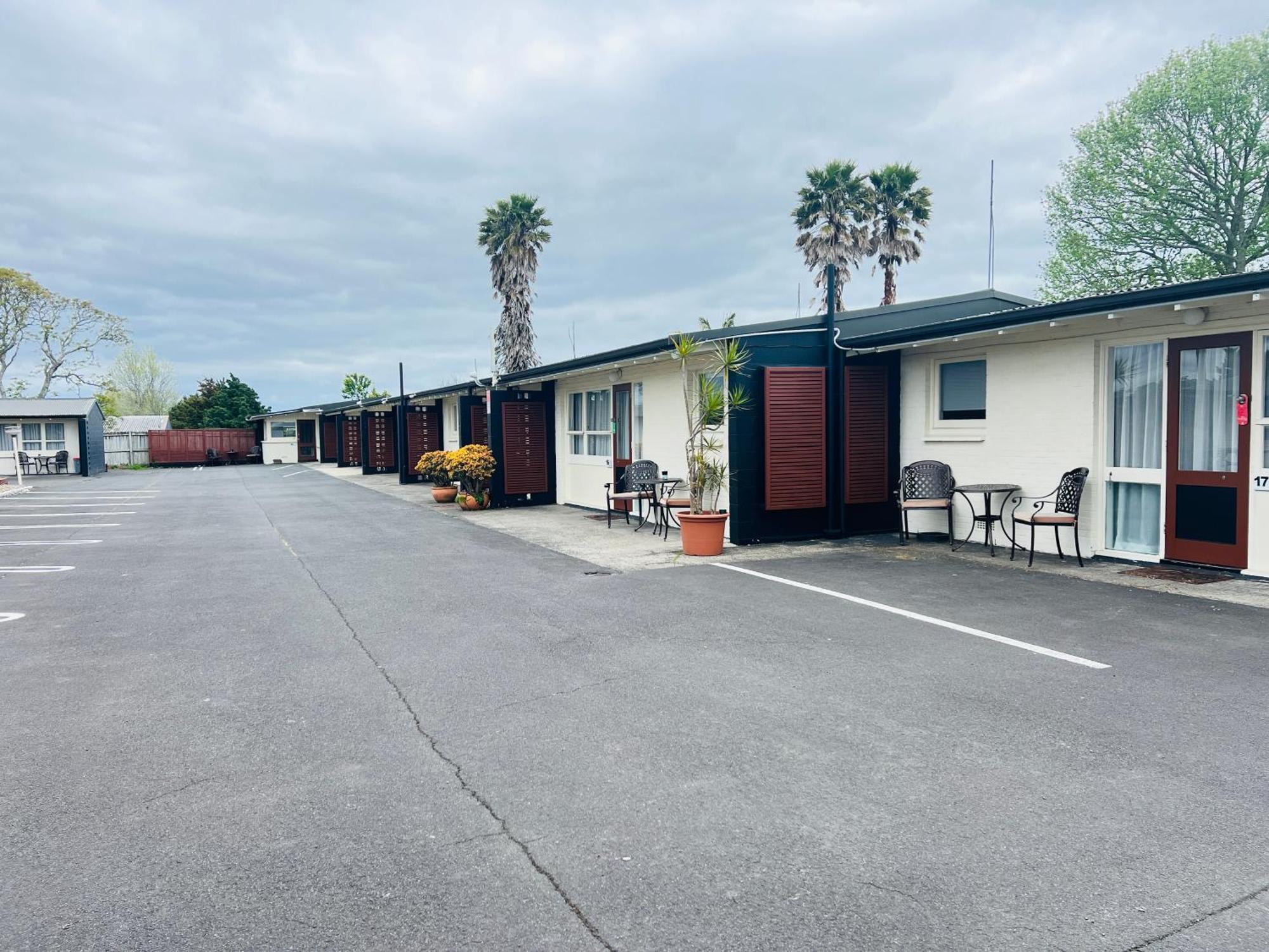 18Th Avenue Thermal Motel Tauranga Luaran gambar