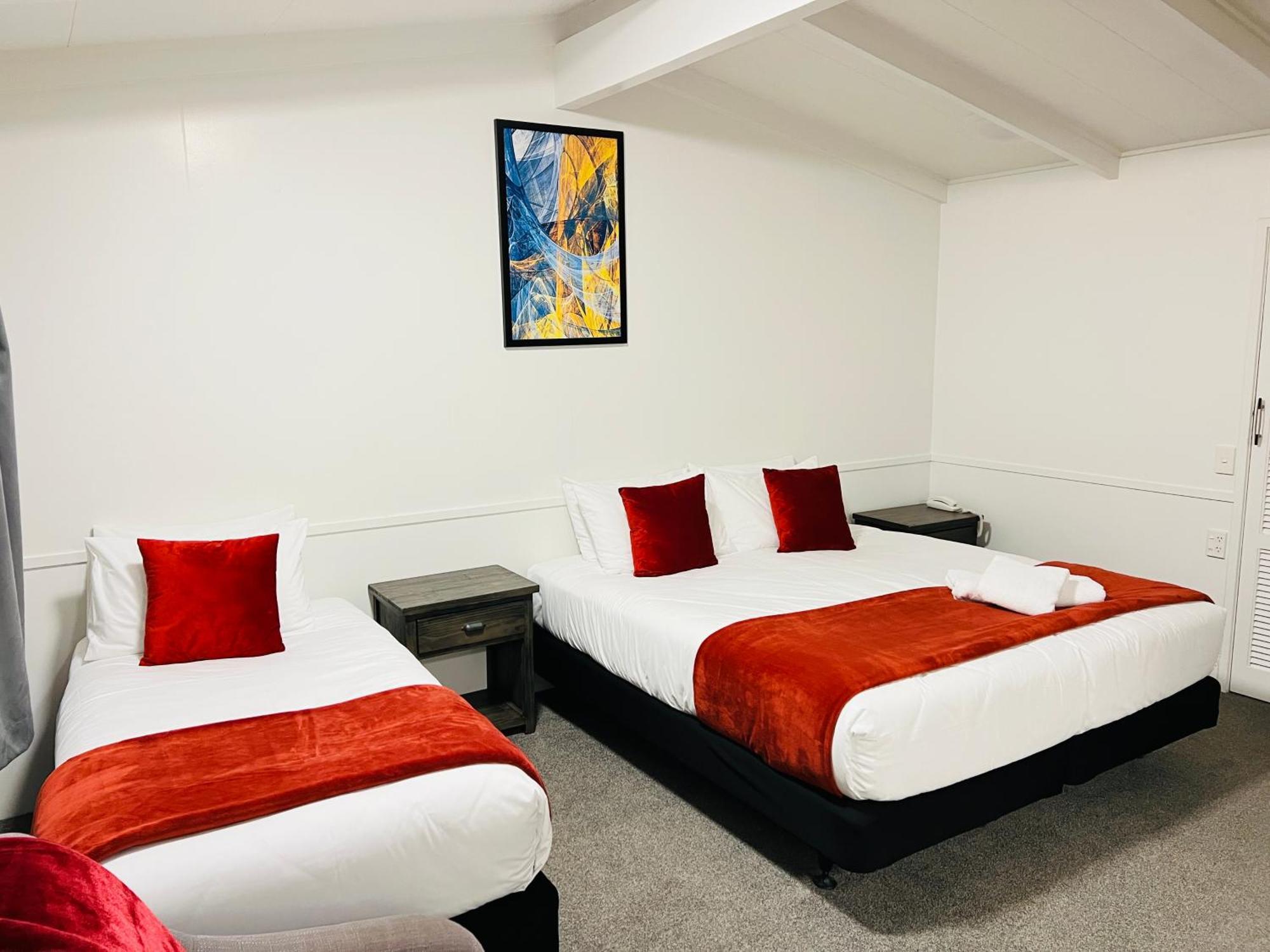 18Th Avenue Thermal Motel Tauranga Luaran gambar